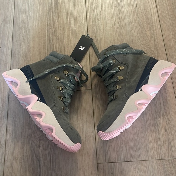 Sorel Kinetic Impact Conquest Sneaker Boot Size 7.5 NWOB Waterproof Suede - Picture 5 of 10